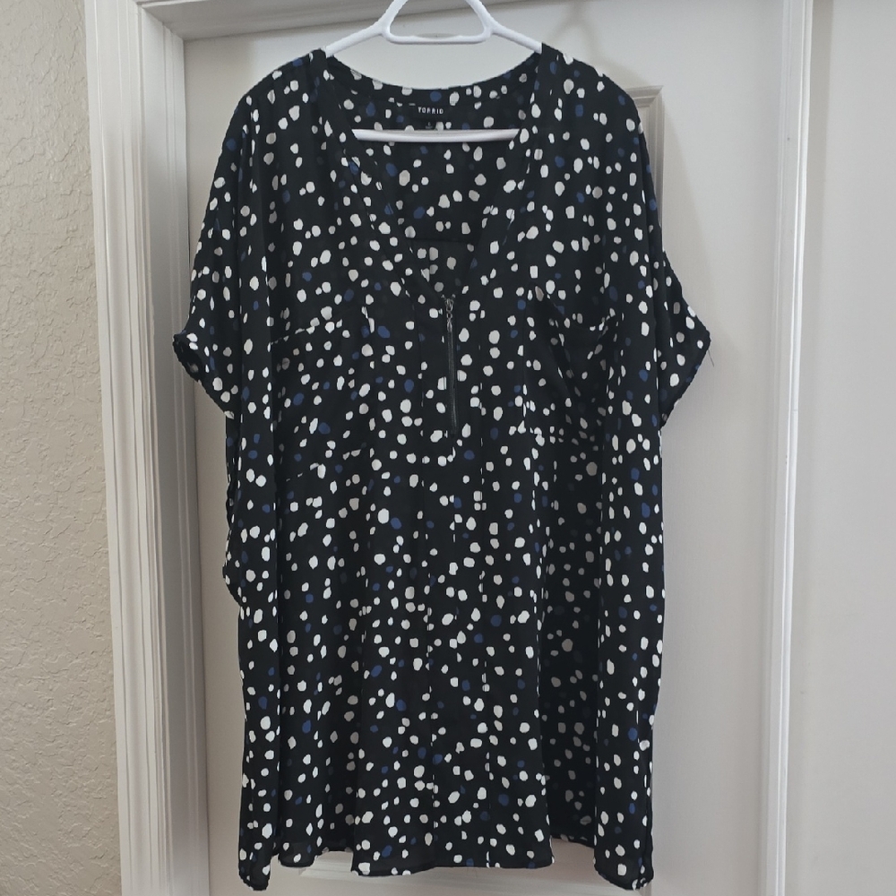 Like New: Torrid Black and White Polka Dot Blouse
